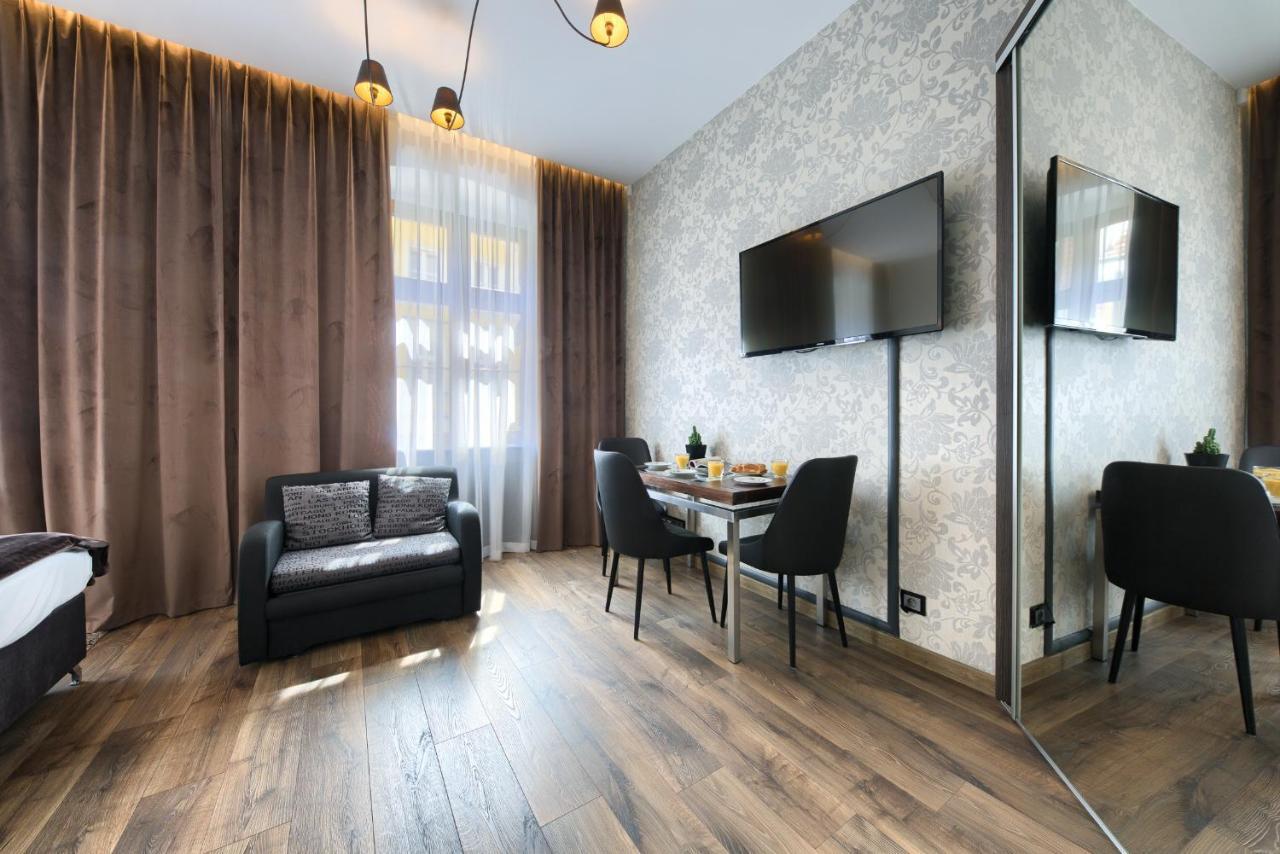 Aparthotel New Lux Wroclaw Exterior photo