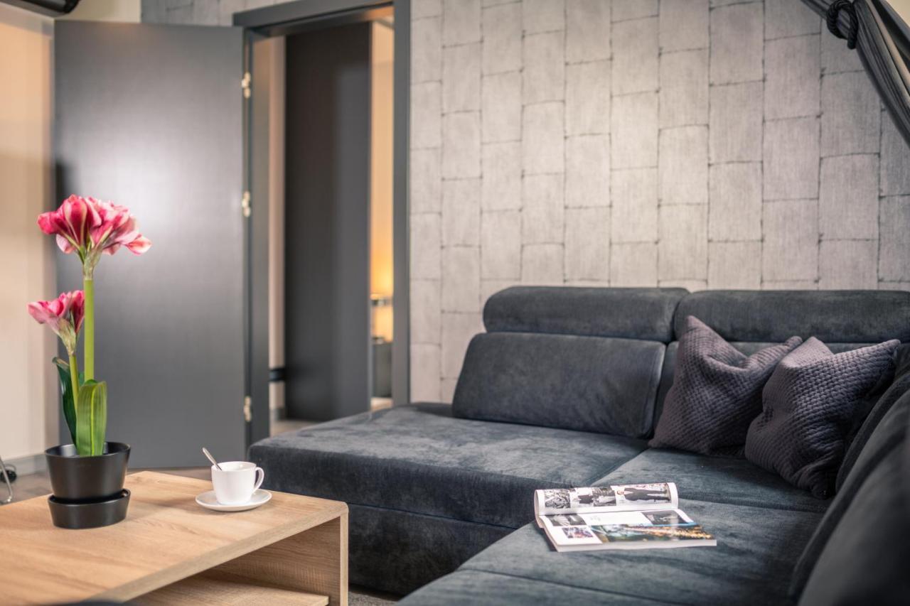Aparthotel New Lux Wroclaw Exterior photo