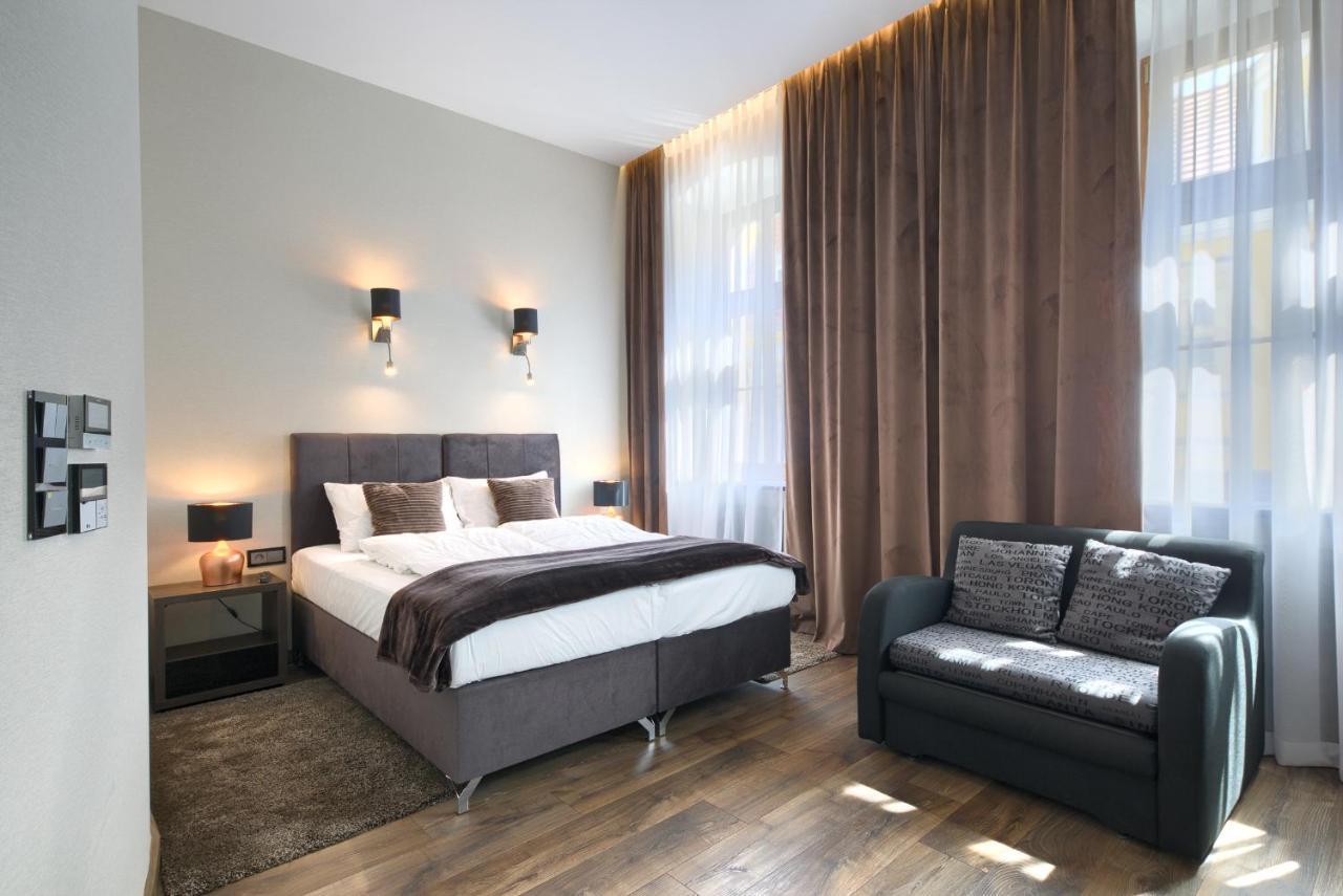 Aparthotel New Lux Wroclaw Exterior photo