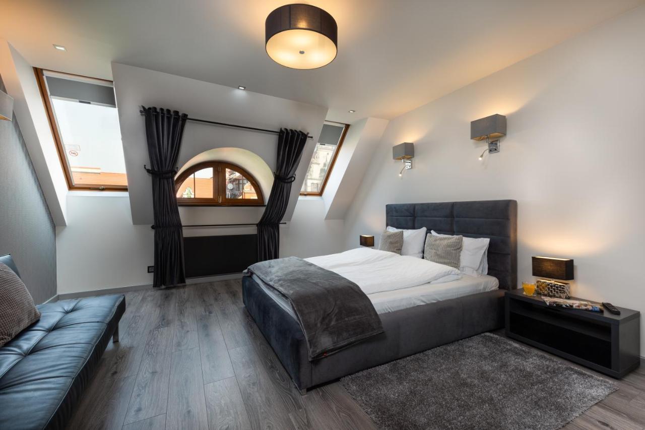 Aparthotel New Lux Wroclaw Exterior photo